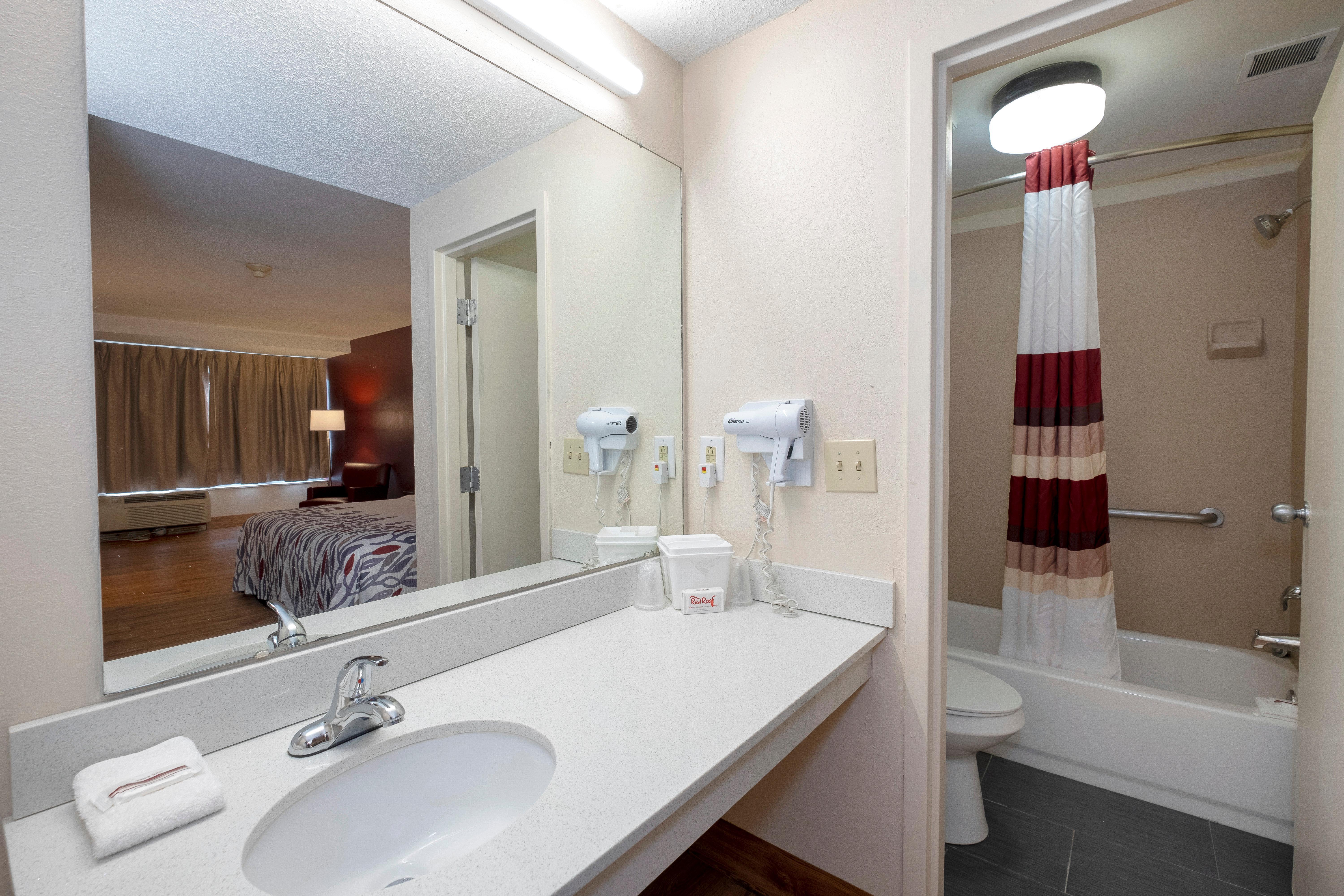 Red Roof Inn Marion, Va מראה חיצוני תמונה